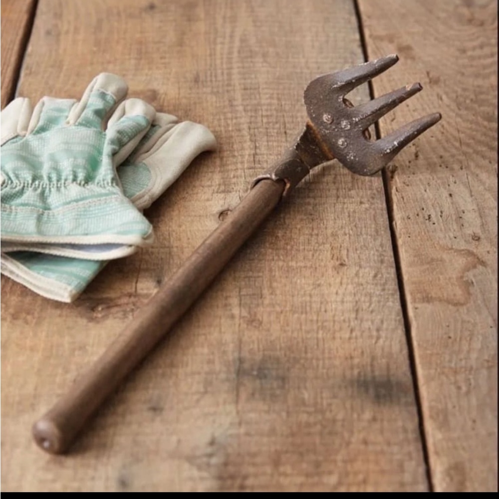 New Vintage Inspired Primitive Hand Rake